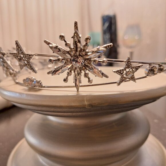 Silver Star Tiara- Wedding Hairpiece- Constellation Hair Jewelry- Crown - Picture 4 of 5
